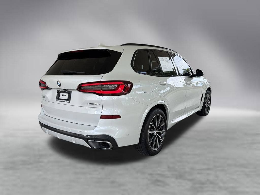 Used 2021 BMW X5 xDrive40i w/ M Sport Package AWD/4WD image 3