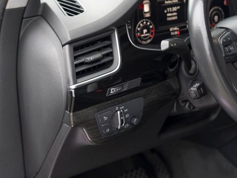 Used 2017 Audi Q7 3.0T Premium Plus w/ Premium Plus Package image 19