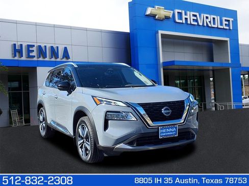 Used 2023 Nissan Rogue SL w/ SL Premium Package image 1