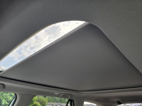 Certified 2024 Honda Pilot Touring image 23