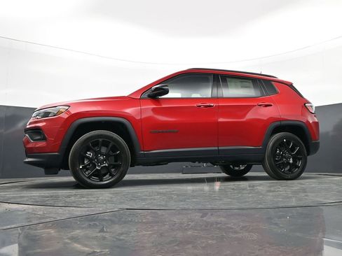 New 2026 Jeep Compass Latitude image 31
