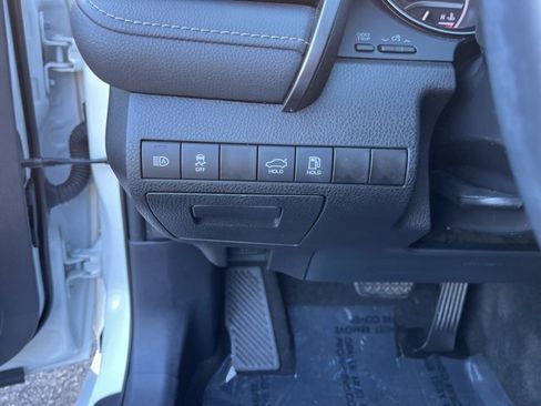 Used 2021 Toyota Camry XSE image 30