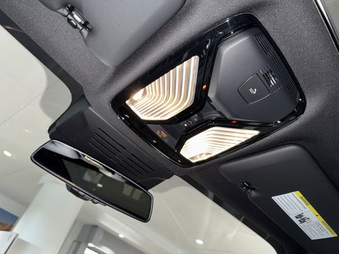 New 2026 BMW X5 xDrive50e w/ M Sport Package image 22