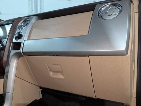 Used 2014 Ford F150 Lariat w/ Lariat Chrome Package image 23