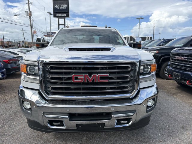 Used 2019 GMC Sierra 2500 SLT w/ Duramax Plus Package AWD/4WD image 2