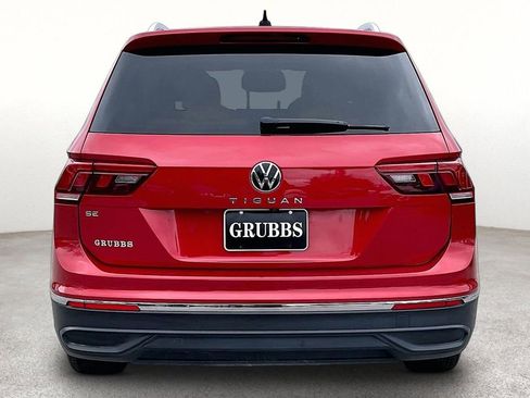 Used 2022 Volkswagen Tiguan SE image 6