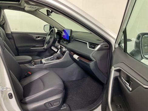 New 2025 Toyota RAV4 Limited image 20
