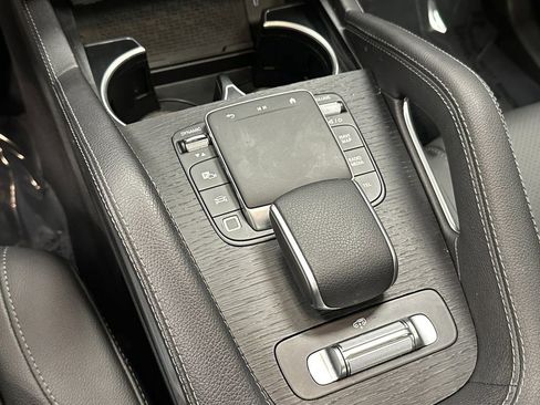Used 2025 Mercedes-Benz GLS 450 4MATIC image 32