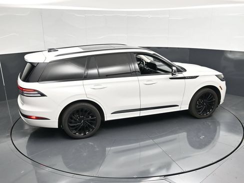 Used 2025 Lincoln Aviator Reserve w/ Equipment Group 201A AWD/4WD image 40