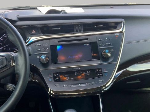Used 2013 Toyota Avalon XLE FWD image 7