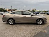 Used 2022 Chevrolet Malibu LT image 2