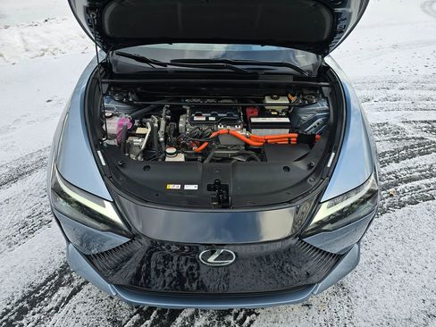 Used 2023 Lexus RZ 450e Premium w/ Accessory Package (Z1) image 54