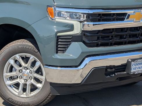 New 2026 Chevrolet Silverado 1500 LT image 3