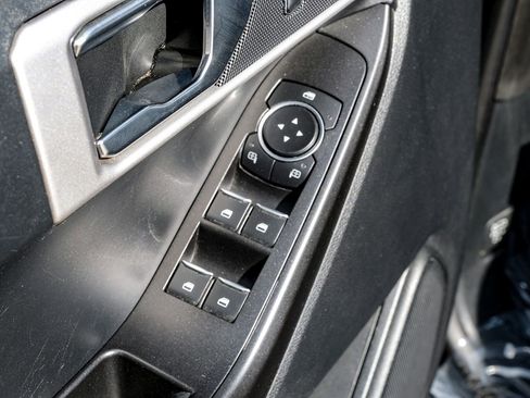 Used 2021 Ford Explorer 2WD image 40