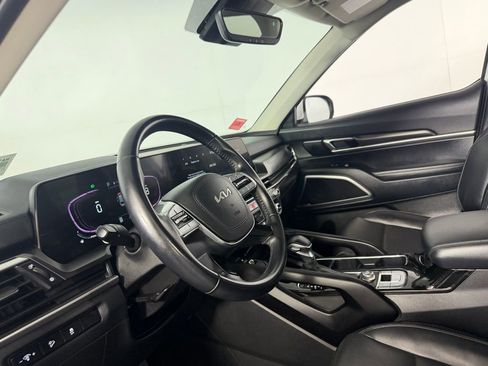 Used 2024 Kia Telluride S w/ S Sunroof Package FWD image 23
