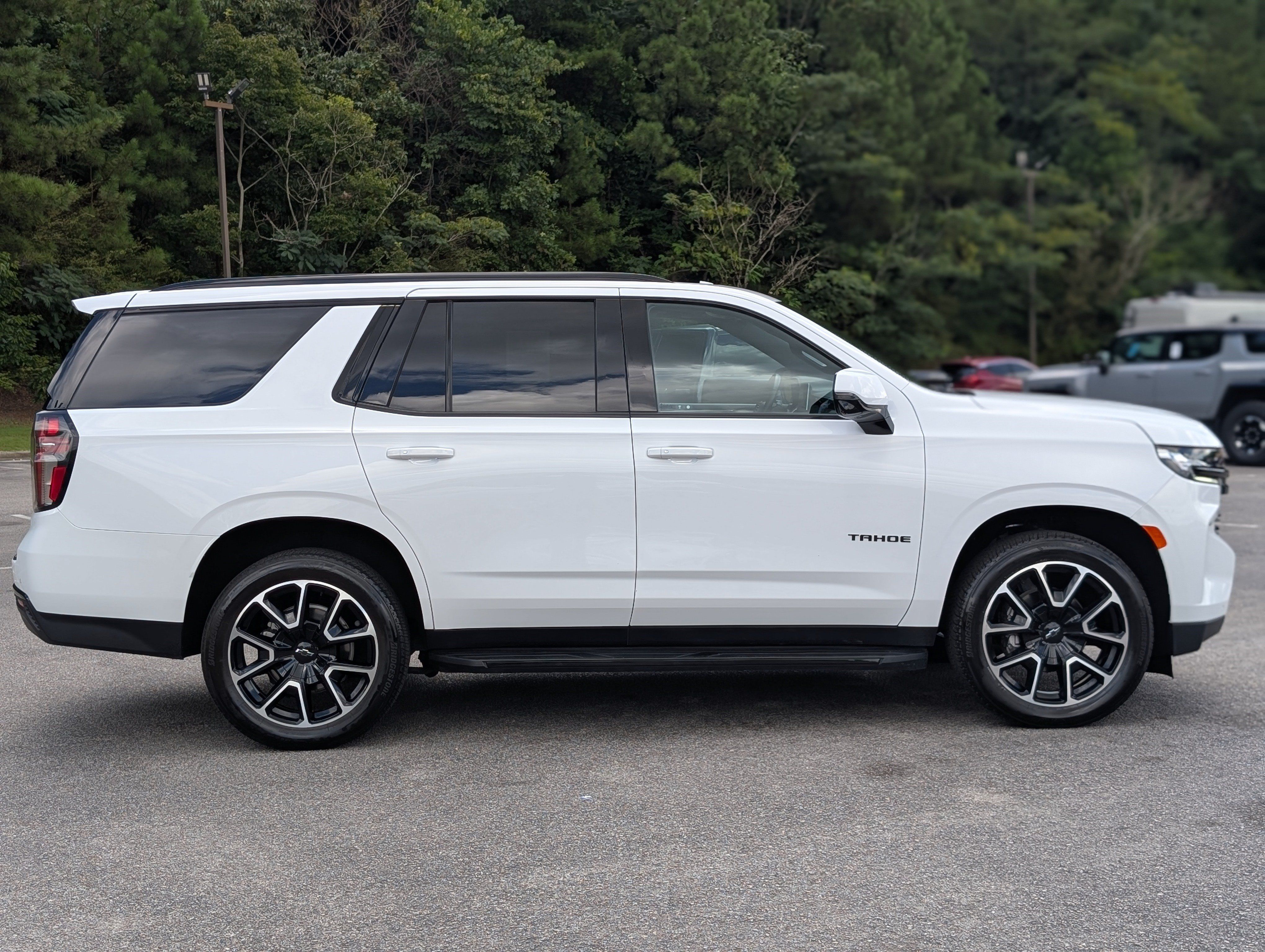 Used 2023 Chevrolet Tahoe RST w/ Luxury Package RWD image 10