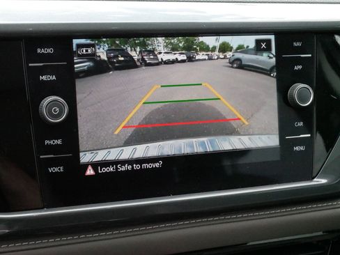 Certified 2023 Volkswagen Taos SEL AWD/4WD image 29