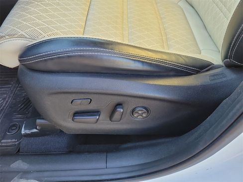 Used 2016 Kia Sorento SX w/ SXL Technology Package image 21