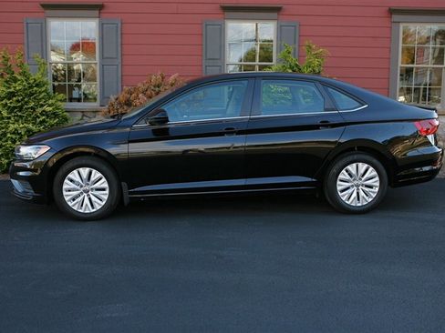 Used 2020 Volkswagen Jetta S w/ Driver Assistance Package image 4