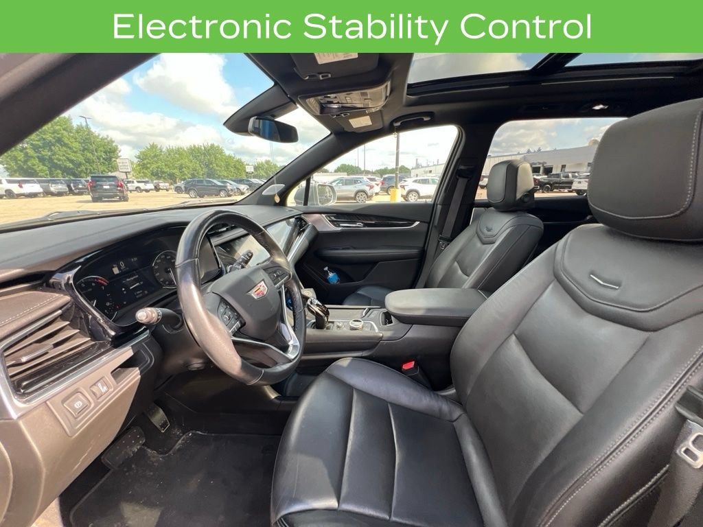 Certified 2020 Cadillac XT6 Premium Luxury AWD/4WD image 22