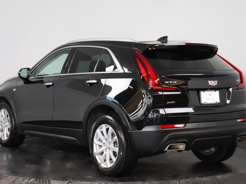 Used 2023 Cadillac XT4 Luxury image 3