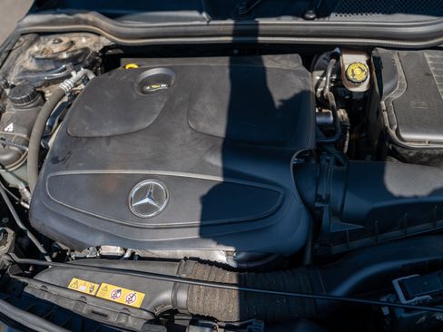 Used 2015 Mercedes-Benz CLA 250 4MATIC image 28