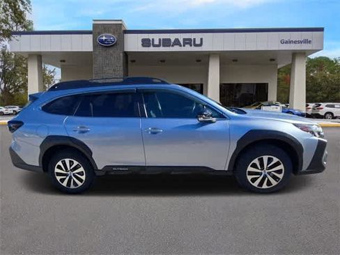 Used 2024 Subaru Outback Premium image 7