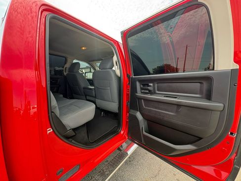 Used 2013 RAM 2500 Tradesman w/ Chrome Appearance Group AWD/4WD image 34