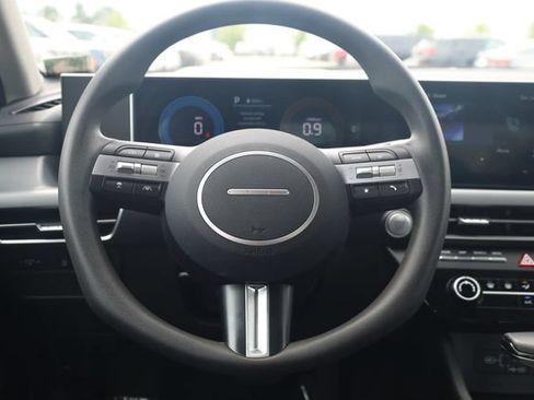 Certified 2025 Hyundai Sonata SE FWD image 12