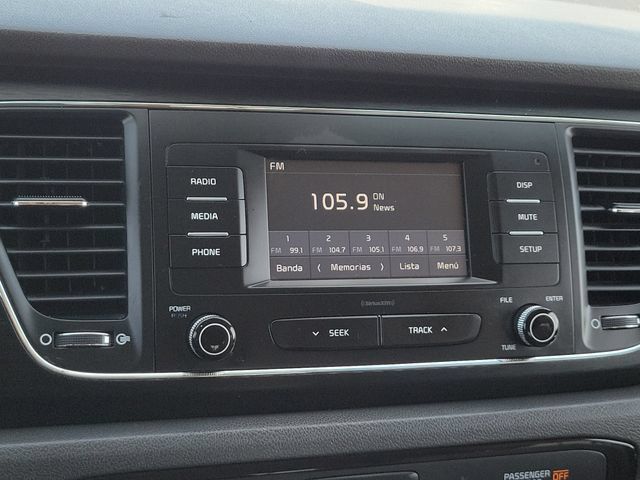 Used 2018 Kia Sedona L FWD image 25