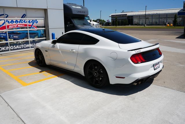 Used 2019 Ford Mustang GT Premium w/ Equipment Group 401A RWD image 28