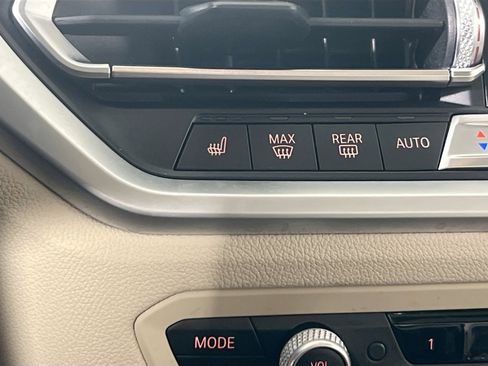 Used 2020 BMW 330i xDrive Sedan w/ Premium Package image 20