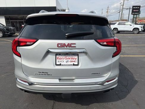 Used 2018 GMC Terrain Denali w/ Advanced Safety Package image 5