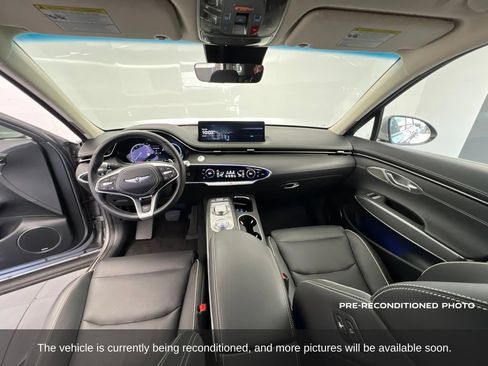 Used 2025 Genesis Electrified GV70 w/ Prestige Package AWD/4WD image 15