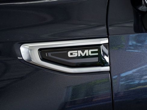 Used 2023 GMC Yukon Denali AWD/4WD image 25