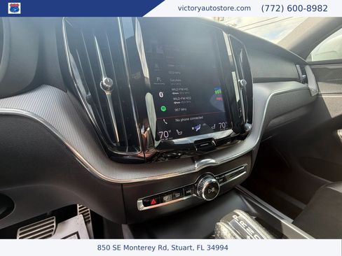 Used 2019 Volvo XC60 T5 R-Design image 35