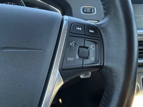 Used 2016 Volvo S60 T5 Premier w/ 19" Sport Package FWD image 24