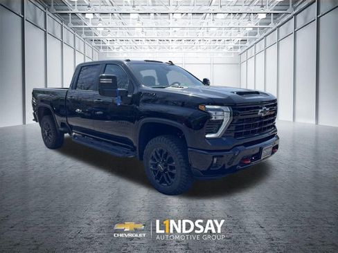 New 2026 Chevrolet Silverado 3500 LT w/ Trail Boss Package AWD/4WD image 2