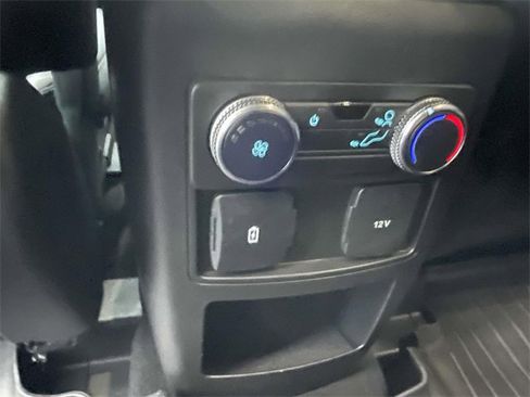 Used 2021 Ford Explorer XLT w/ Equipment Group 202A image 11