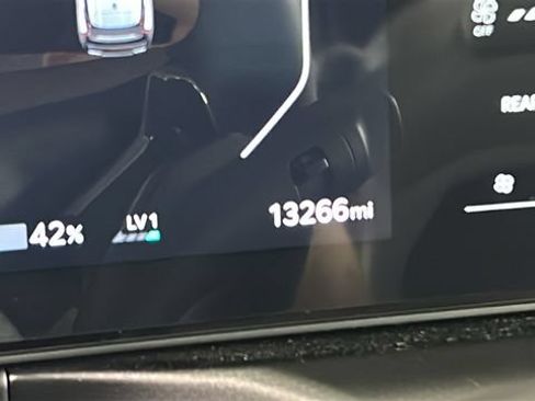 Used 2024 Kia EV9 GT-Line AWD/4WD image 19