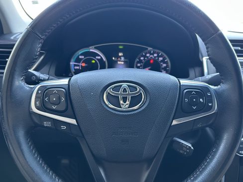 Used 2017 Toyota Camry SE FWD image 22