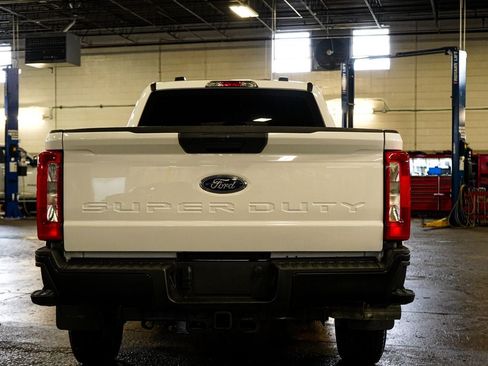 Used 2025 Ford F250 XL AWD/4WD image 5