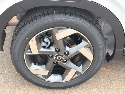 New 2026 Hyundai Venue SEL FWD image 18