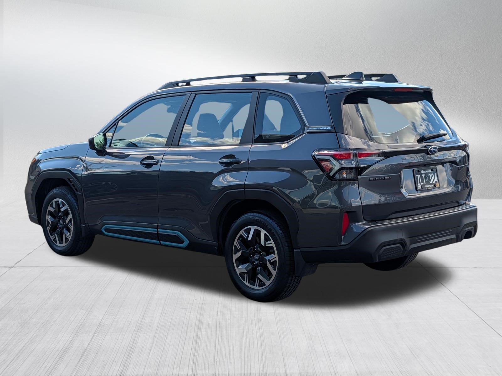 Certified 2025 Subaru Forester AWD/4WD image 5