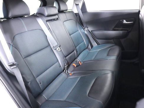 Used 2022 Kia Niro EX Premium w/ Cold Weather Package FWD image 41