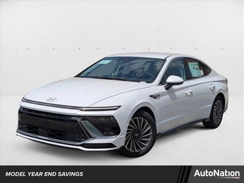 New 2025 Hyundai Sonata SEL image 1