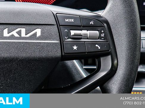 Used 2025 Kia K4 FWD image 27