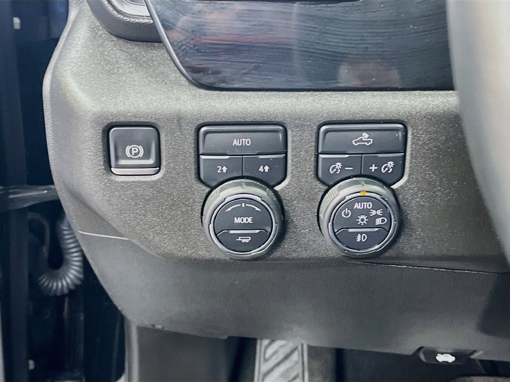Used 2024 Chevrolet Silverado 1500 RST w/ Convenience Package II AWD/4WD image 10