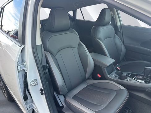 Certified 2025 Subaru Crosstrek 2.5i Limited w/ Crosstrek Mirror Package image 14