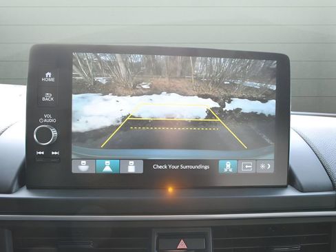 Certified 2025 Honda Pilot EX-L image 18